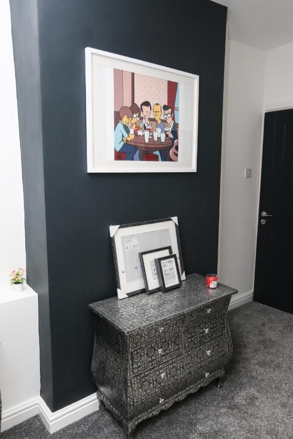 Cheerful 4-Bedroom Home In Sheffield Walkley Exterior photo